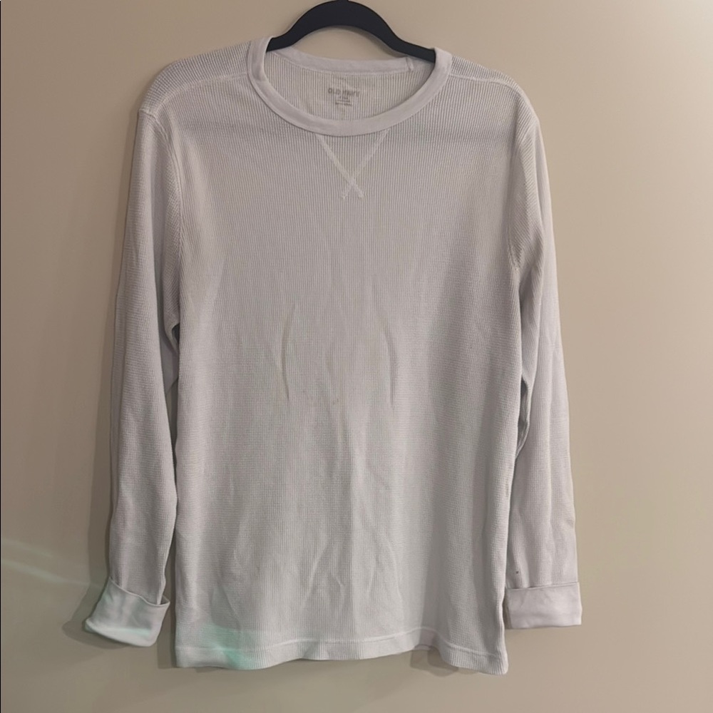 Old Navy White Long Sleeve Tee Shirt